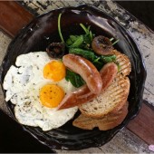 Artistry Cafe สไตล์เก๋ ๆ โดนใจคอกาแฟ ย่าน Bugis