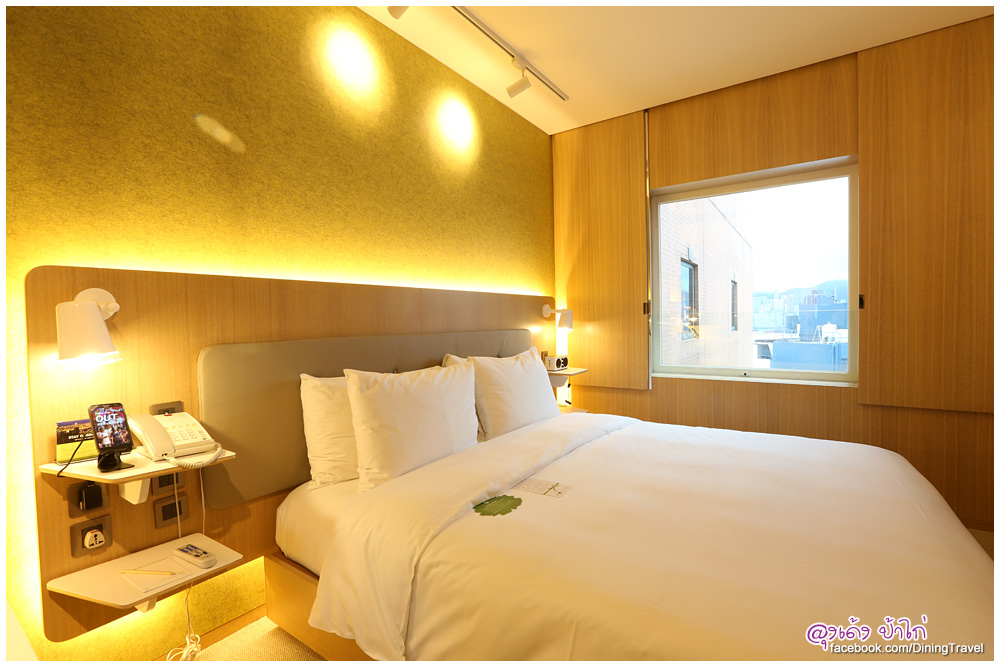 2015-eaton-Hotel-Smart-room_03