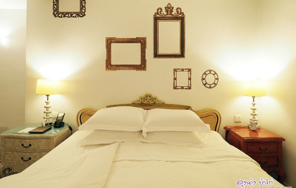 The Luxe Manor โรงแรมสวยๆ โทรฟรีกลับเมืองไทยไม่จำกัด และ Free Wifi