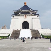 เที่ยวไต้หวัน Day 04 : อนุสรณ์สถานเจียงไคเช็ค ตลาดซันสุ่ย ไทเป