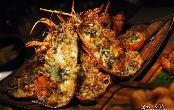 Sunday Brunch บุฟเฟ่ต์ปูยักษ์อะลาสก้า VS กุ้งล็อบสเตอร์แบบไม่อั้น