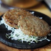 Kkochdamjib เบอร์เกอร์จานร้อน แห่งเมืองจอนจู