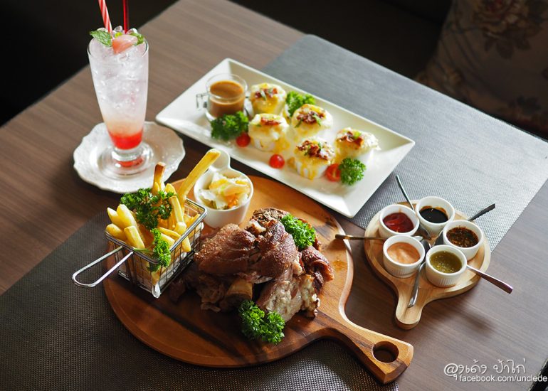Silver House Bistro ลำลูกกา ร้านสวย อาหารอร่อย