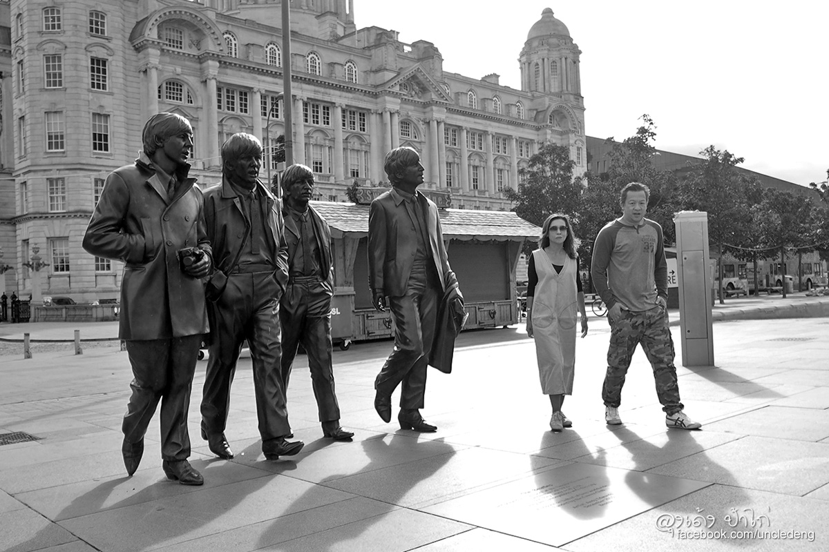 Beatles statue Liverpool waterfront