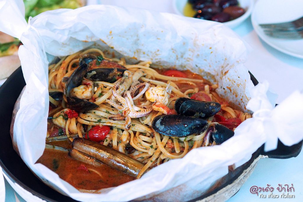 ลา ทาโวลา La Tavola