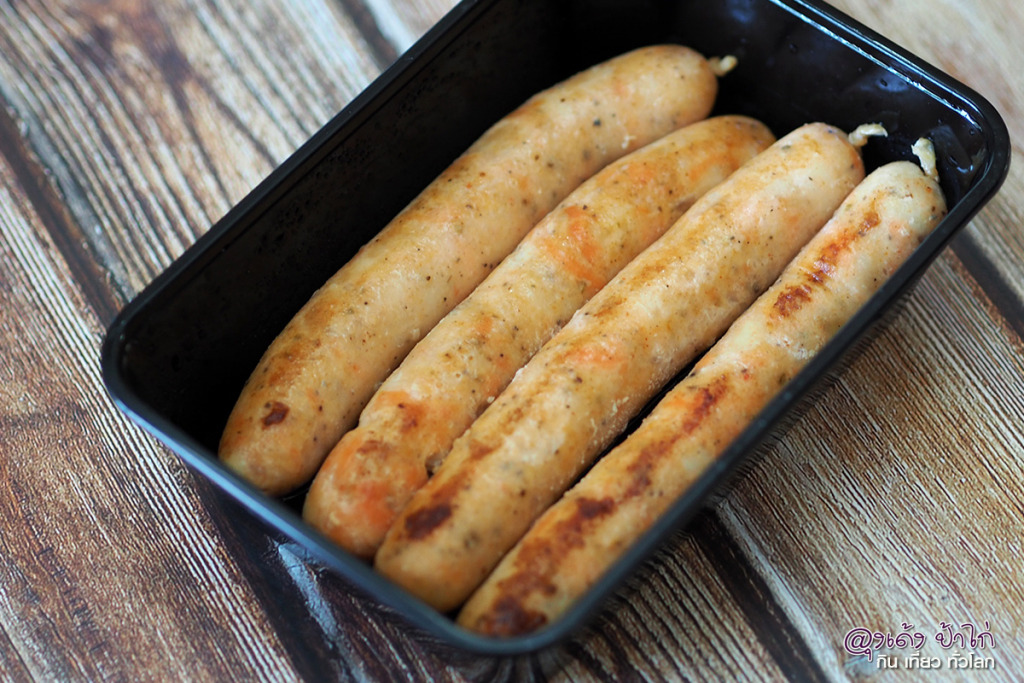 ไส้กรอกกะเพราแซลมอน