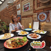 อีสาน แซ่บเวอร์ by ไรซ์บาร์น เขาหลัก